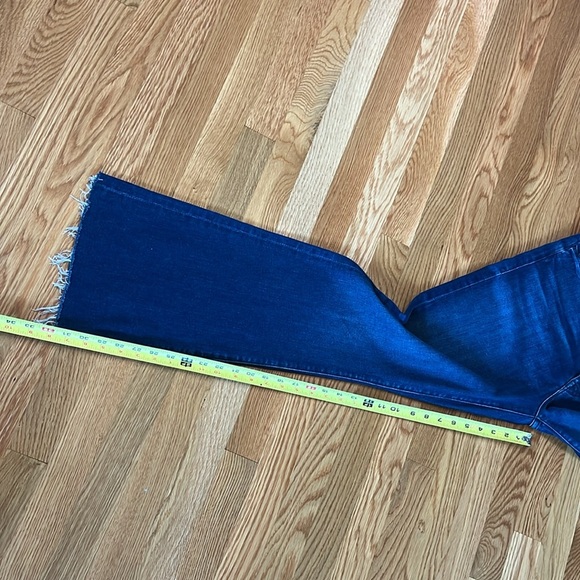 MOTHER The Weekender Fray Size 34 NWT - Picture 8 of 13